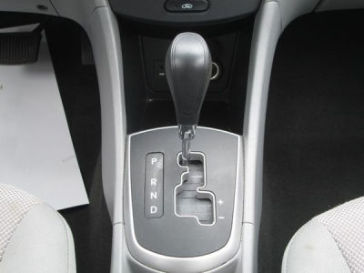 2012 Hyundai Accent  GLS