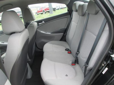2012 Hyundai Accent  GLS