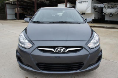 2013 Hyundai Accent  GLS
