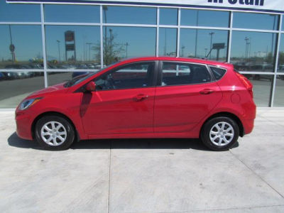 2012 Hyundai Accent  GS