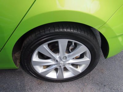 2012 Hyundai Accent SE