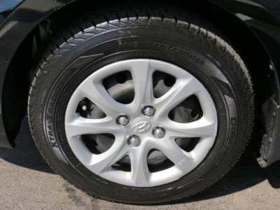2012 Hyundai Accent  GLS