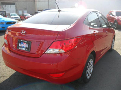 2012 Hyundai Accent  GLS