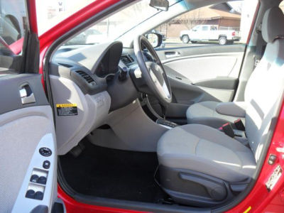 2012 Hyundai Accent  GLS