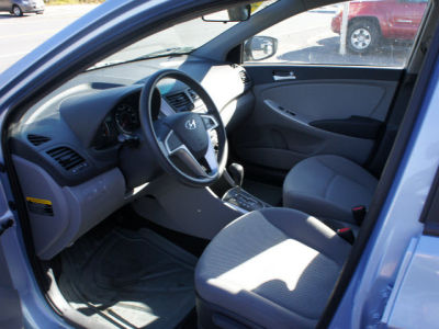 2012 Hyundai Accent  GS