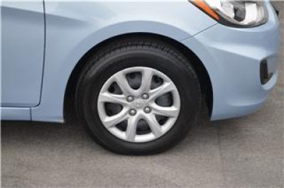 2012 Hyundai Accent  GLS