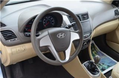 2012 Hyundai Accent  GLS