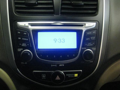 2013 Hyundai Accent  GLS
