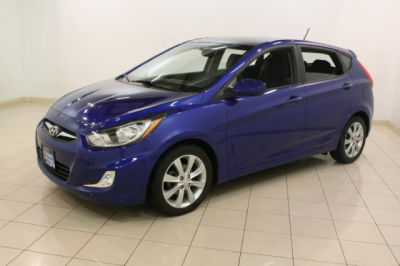 2012 Hyundai Accent  SE