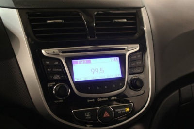 2012 Hyundai Accent  SE