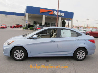 2012 Hyundai Accent GLS