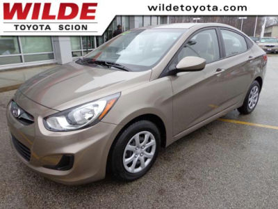 2012 Hyundai Accent  GLS
