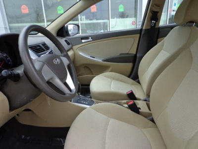 2012 Hyundai Accent  GLS