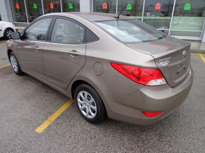 2012 Hyundai Accent  GLS