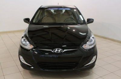 2012 Hyundai Accent  SE