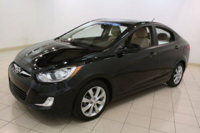 2012 Hyundai Accent  SE