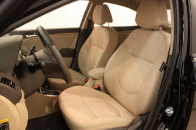 2012 Hyundai Accent  SE