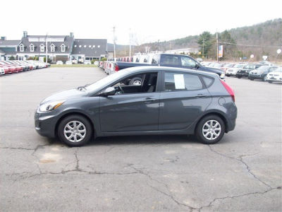 2012 Hyundai Accent  GS