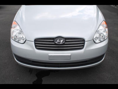 2011 Hyundai Accent  GLS