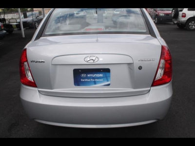 2011 Hyundai Accent  GLS