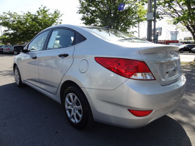 2012 Hyundai Accent  GLS