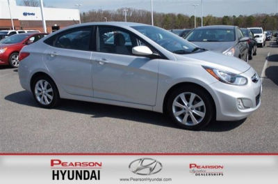 2012 Hyundai Accent  GLS