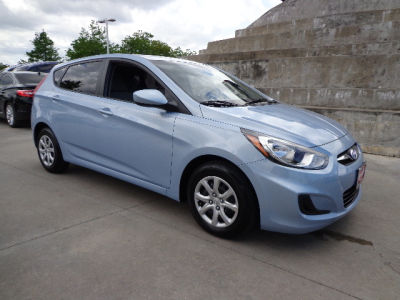 2012 Hyundai Accent  GS