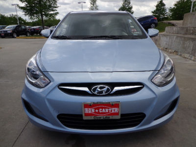 2012 Hyundai Accent  GS