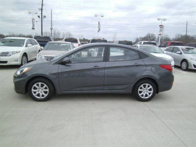 2012 Hyundai Accent  GLS