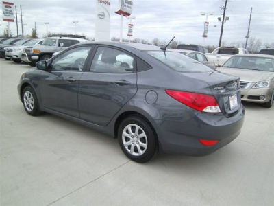 2012 Hyundai Accent  GLS