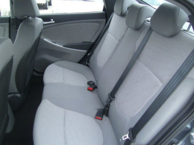 2012 Hyundai Accent  GLS