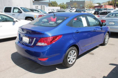 2012 Hyundai Accent GLS