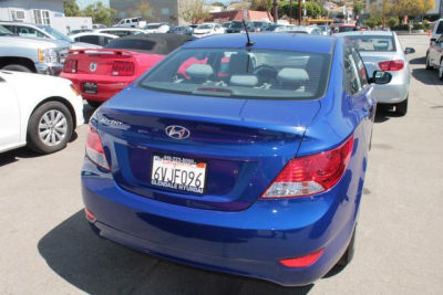 2012 Hyundai Accent GLS