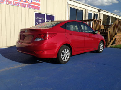 2012 Hyundai Accent  GLS