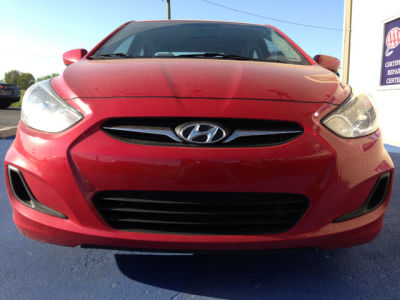 2012 Hyundai Accent  GLS