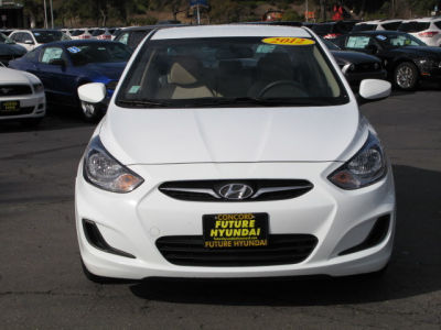 2012 Hyundai Accent  GLS