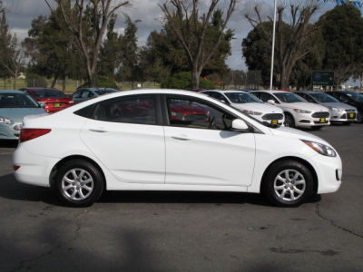 2012 Hyundai Accent  GLS