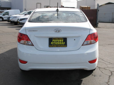 2012 Hyundai Accent  GLS