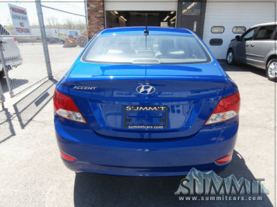 2012 Hyundai Accent  GLS