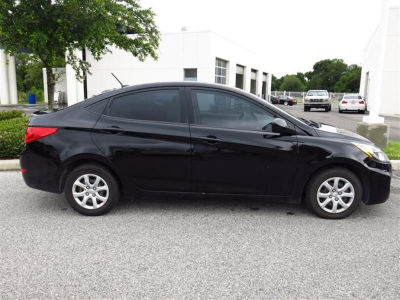 2012 Hyundai Accent  GLS
