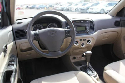 2010 Hyundai Accent  GLS