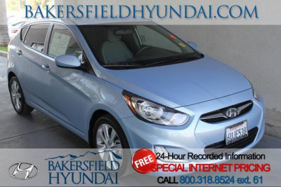 2012 Hyundai Accent  SE