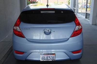 2012 Hyundai Accent  SE