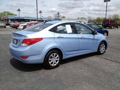 2012 Hyundai Accent  GLS