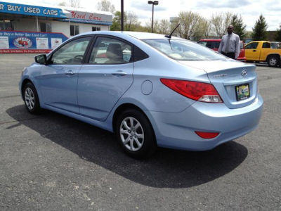 2012 Hyundai Accent  GLS