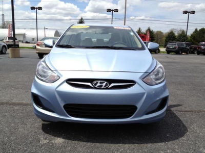 2012 Hyundai Accent  GLS