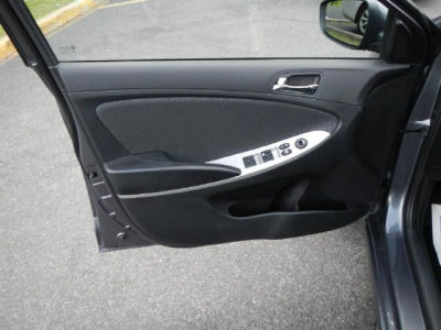 2012 Hyundai Accent