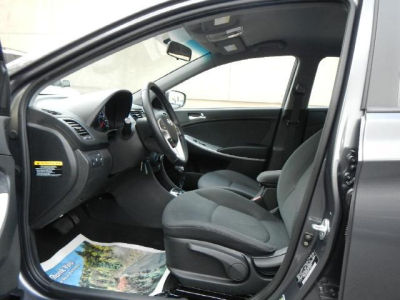 2012 Hyundai Accent