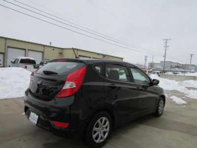 2012 Hyundai Accent  SE