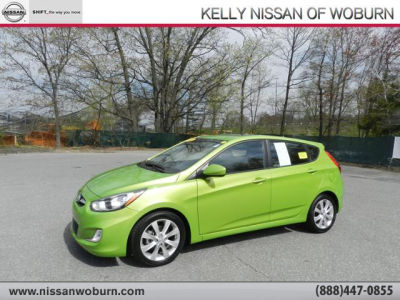 2012 Hyundai Accent  SE